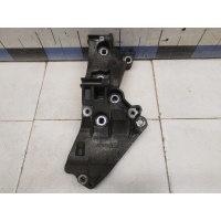 Кронштейн генератора RENAULT Megane II 2002-2009 8200695957