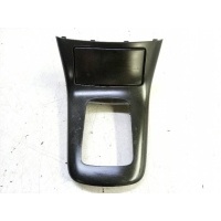 Пепельницу toyota avensis ii 2003 - 2009