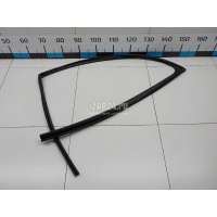 Уплотнитель стекла двери Toyota RAV 4 2019 6815142121