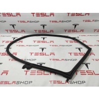 уплотнитель двери задний правый Tesla Model S 2015 6009586-00-I