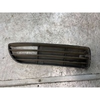 Заглушка (решетка) в бампер передний Audi A4 B5 1999 8D0807346C