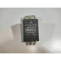 Реле Mercedes Benz W124 (1984 - 1993) 0015427619