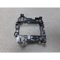 Кронштейн панели Audi Q7 4L 2014 4L0863531A
