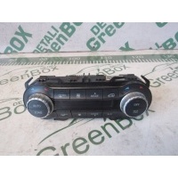 Блок управления климатической установкой Mercedes CLA C117 2013 A2469002008