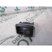 Кнопка стеклоподъемника Mercedes C W204 2011 A2049058202