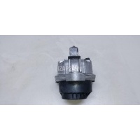 Опора двигателя левая BMW 5-serie F10/F11 (2009 - 2016) 22116777373