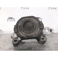 опора двигателя Volvo S40 30758020