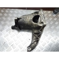 Кронштейн полуоси Volkswagen Sharan 1998 7m0199207c