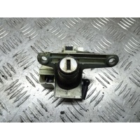Замок багажника Audi A4 1999 8d9827573a