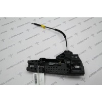Кронштейн наружней ручки двери RH Audi Q3 8U 2011 8U0837886
