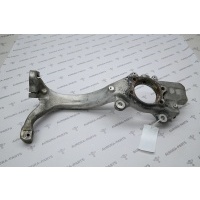 Кулак поворотный передней подвески RH Audi A6 C7 2011 4F0407254H