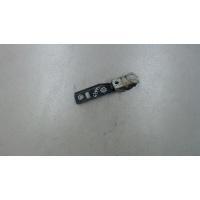 Петля капота правая Volkswagen Passat 4 1994-1996 1996 3A0823302A