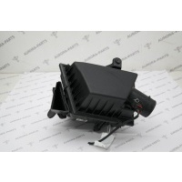 Корпус воздушного фильтра в сборе 2.2D Land Rover Discovery Sport L550 2014 LR024309