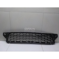 Решетка в бампер центральная Renault Duster 2012 622540347R