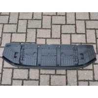Audi q3 8u крышка плита под бампер 8u0807233a