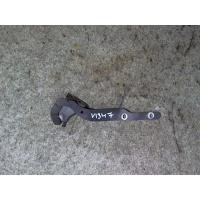 Петля капота левая Ford Mondeo 2 1996-2000 1996 7077961