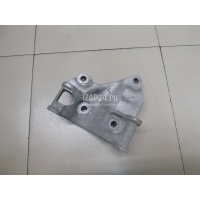 Кронштейн генератора Renault Sandero 2014 117102915R