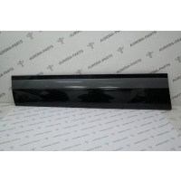 Молдинг передней двери нижний LH Land Rover Range Rover Velar L560 2017 LR136958