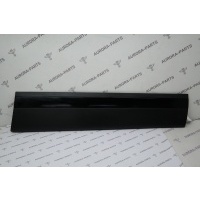 Молдинг передней двери нижний RH Land Rover Range Rover Velar L560 2017 LR107752