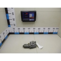 Моторчик стеклоподъемника Bosch truck 4 P series (1995 - 2007) 0130821508