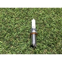 Свеча зажигания Volkswagen Golf R MK8 2020 06Q905601E