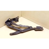 петля крышки багажника Mitsubishi Lancer 9 2009