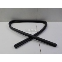 Уплотнитель двери Renault Duster II 2021 823307873R