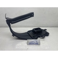 Кронштейн усилителя бампера Mercedes E W211 2008 A2116200995