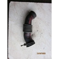 патрубок воздушного фильтра Nissan Bluebird U14 1998 1657805E02