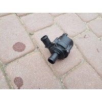 водяная помпа Volkswagen Golf 7 5Q0965567J
