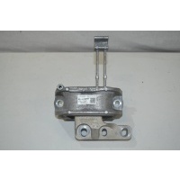 кронштейн (крепление) Volkswagen Golf 7 5Q0199262DD