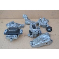 кронштейн генератора Volkswagen Passat CC 03H260089G