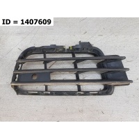 Решетка переднего бампера правая Volkswagen Touareg II (2010-2014) 7P6854662 9B9