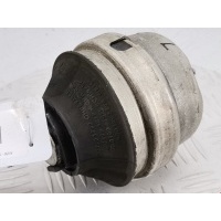 Подушка (опора) крепления двигателя Volkswagen Passat 5 (-) 1997 8D0199379G
