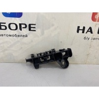 крепление бампера Toyota Camry XV70 52563-33060