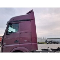Спойлеры набор . мерседес actros mp4 bigspace 2.5m