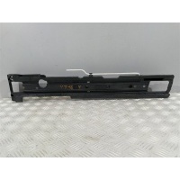 Кронштейн полки багажника Porsche Cayenne 2011 7P0863599A