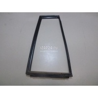 Уплотнитель форточки правой Toyota Highlander II (2007 - 2013) 6818848040