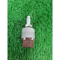 Концевик под педаль тормоза Toyota Mark II GX90 1993 8434032090