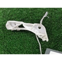 крепление бампера Mazda Atenza GG3P 2002 GJ6A50E12C