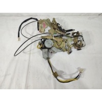 замок двери Mazda MPV LW5W 2001 LC62-72-590A
