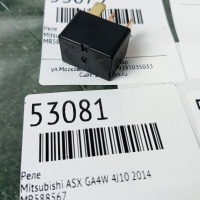 реле Mitsubishi ASX GA4W 2014 MR588567