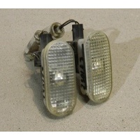 Повторитель поворота в крыло (белый) chery amulet A11-3731010AB