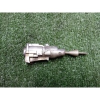 вставка замка двери прав. VW Jetta 2005-2011 2008 1K5837168A