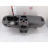 Торпедо (панель передняя) Renault Megane 2 (-) 2002 ,681002765R