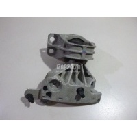 Опора двигателя правая Renault Duster 2012 112100071R