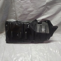 Крышка шасси задняя toyota corolla e21 58399 - 02190