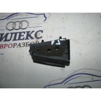 крепеж Audi A4 (B8) 2007-2015 2009 8K0614769E