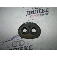 уплотнитель Audi A4 (B8) 2007-2015 2009 8K0819699A