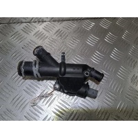 Фланец (тройник) системы охлаждения Volkswagen Passat B6 2005-2010 2009 03L121132Q